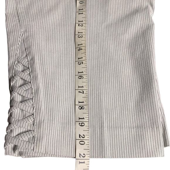 NWT Chico's Capri Size 3.5 (18) Josie Perfect Stretch Grandview Stripe Pull-On - Picture 9 of 9